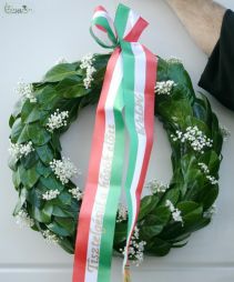 flower delivery Budapest - Laurel wreath with baby'sbreathe (40cm)
