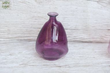 Blumenlieferung nach Budapest - kleine violette asymmetrische Vase (11.5cm)