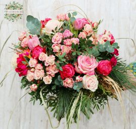 flower delivery Budapest - Big pink rustic rose bouquet