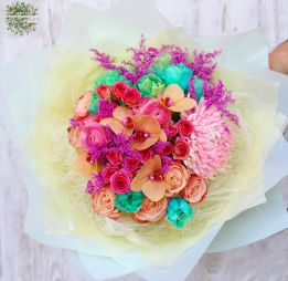 flower delivery Budapest - Peach - turquoise - pink bouquet (35 stems)