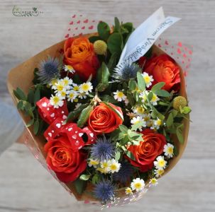 Orange roses with chamomiles, eryngiums, craspedias