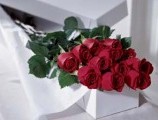 20 sz�l r�zsa d�szdobozban - vir�gk�ld�s