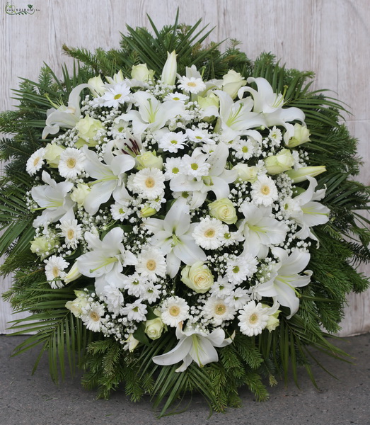 flower delivery Budapest - big funeral wreath with white lilies, gerberas, daisies and babysbreathe (1m)