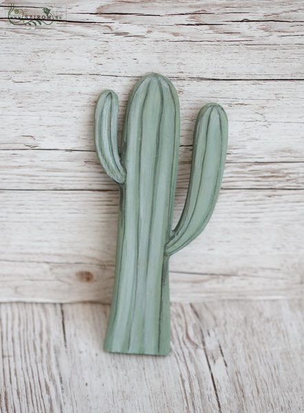 flower delivery Budapest - cactus figure (23 cm)