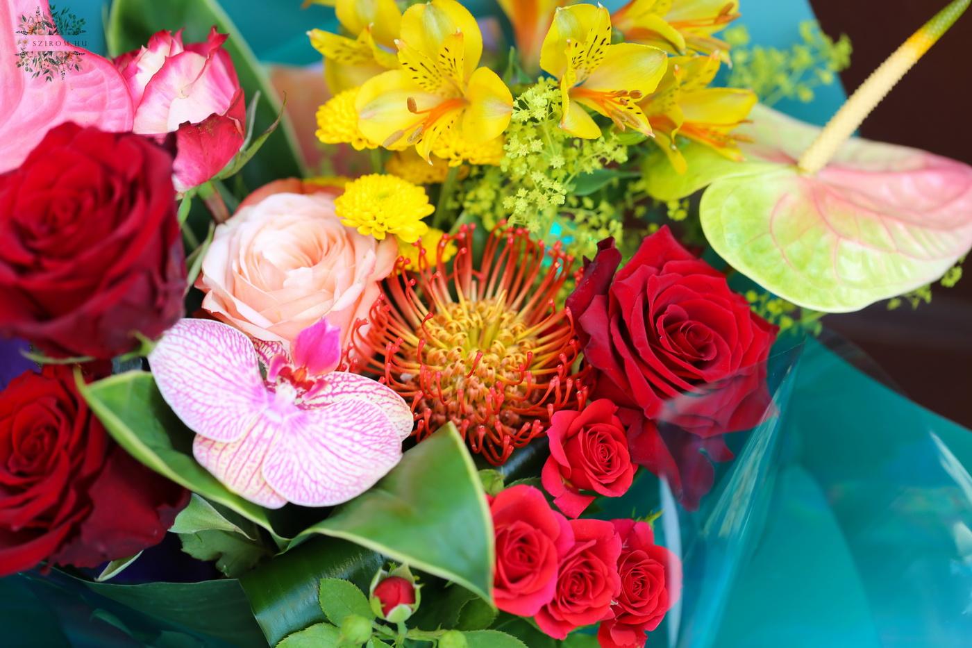flower delivery Budapest - Blazing colors summer bouquet 