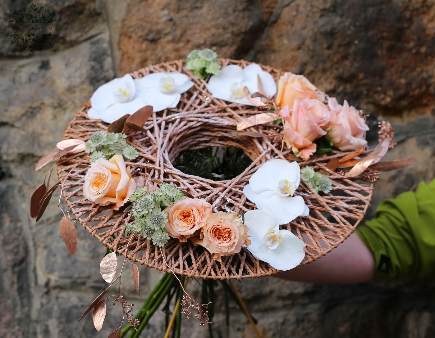 flower delivery Budapest - Bouquet in a modern bouquet holder with roses and phalaenopsis