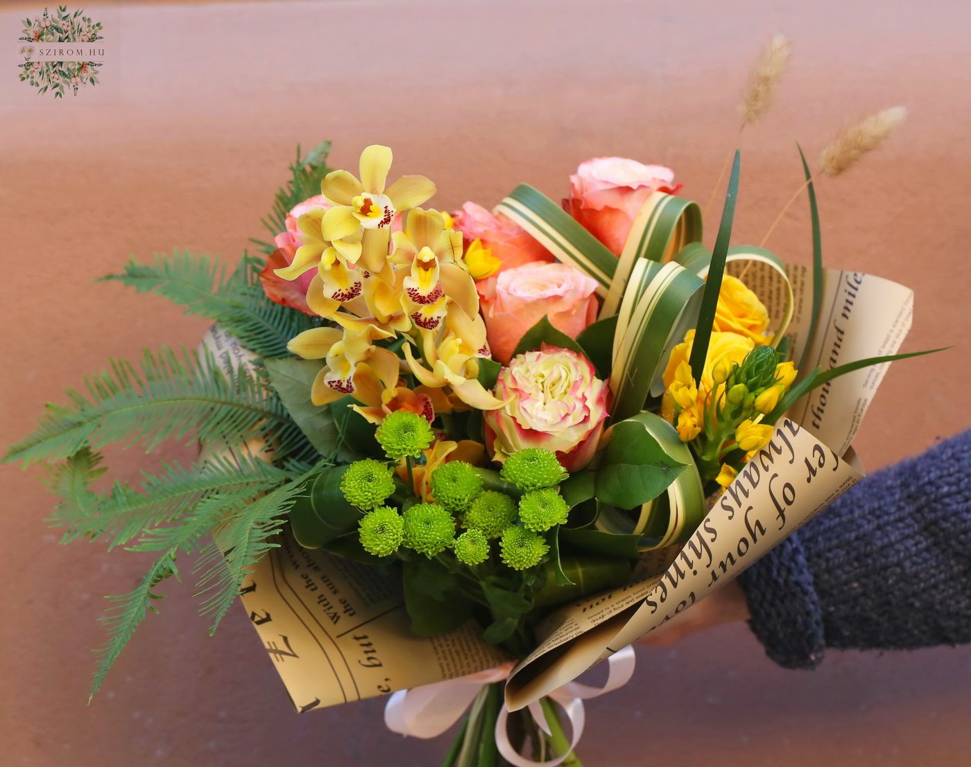 flower delivery Budapest - Modern rose bouquet with mini cymbidium orchid cluster