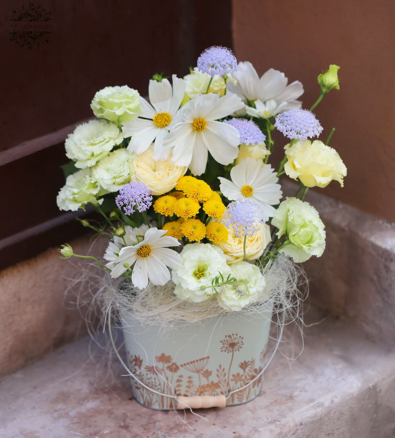 flower delivery Budapest - Summer flowers and eustomas in tin bowl