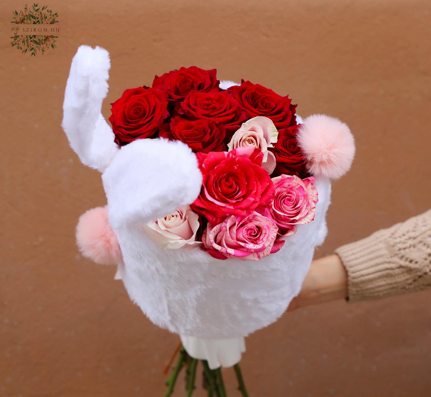 flower delivery Budapest - Bunny bouquet (with 12 roses)
