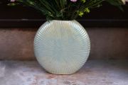 Exklusive Vase mit Wiesenblumen (25 Stiele)