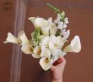 Brautstrauß (Kalla, Löwenmaul, Vanda-Orchidee, weiß)