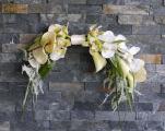 Modern trendi menyasszonyi csokor ( kála, orchidea, anthurium, fehér, zöld)