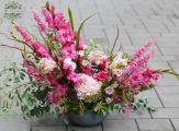 Großes luftiges rosa Blumenarrangement in einer Schale (35 Stiele)
