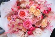 Pink bronze fluffy dream bouquet with english roses, orchids