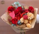 Rote Rosen mit Teddybär und Herz im Strauß (5 Stiele)