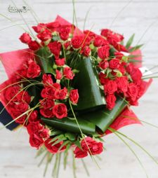 Blumenlieferung nach Budapest - Strauß buschiger Rosen