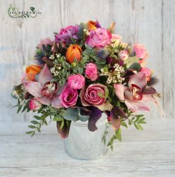 flower delivery Budapest - arrangement with orchids and roses in tin pot (21 stems)