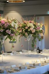 flower delivery Budapest - wedding centerpiece 1pc, Félix kitchen Budapest (hydrangea, rose, peony, lisianthus, pink, white)