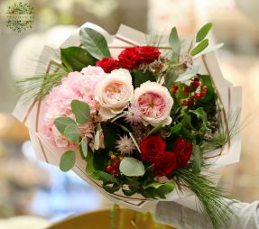 Virágküldés Budapest - Kis kerek csokor hortenziával, angol rózsával (9 szál)