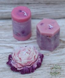 flower delivery Budapest - scented, 3-piece candle set in purple colors