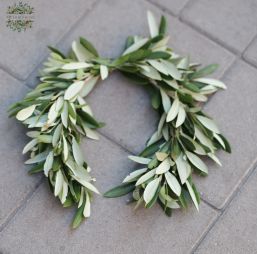 Blumenlieferung nach Budapest - Kopfschmuck aus Olivenblättern
