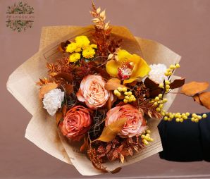 Virágküldés Budapest - Bronzos téli csokor rózsával, orchideával