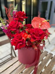 flower delivery Budapest - Red rose stitched ornament with anthurium and buttercup
