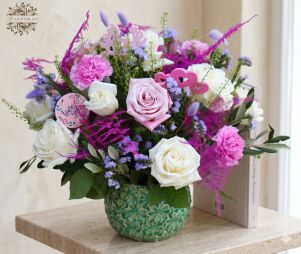 flower delivery Budapest - Mother's Day flower bowl in a hydrangea pot with roses - original product photo with AI background