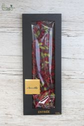 Virágküldés Budapest - ChocoMe 110g étcsokoládé, pisztácia, meggy