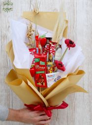 flower delivery Budapest - Chocolate bouquet, red