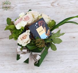 flower delivery Budapest - Cream roses and freesias in green silky box, with chocolate
