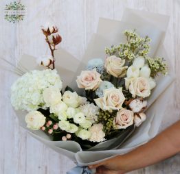 flower delivery Budapest - Quarete Moon bouquet with nude flowers , cottonflowers (28 stem)