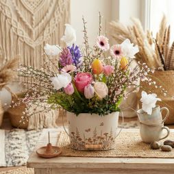 Blumenlieferung nach Budapest - Frühlingsduftblumen-Schale zum Frauentag mit Tulpen, Rosen und Hyazinthen (16 Stiele) - original product photo with AI background