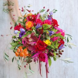 flower delivery Budapest - Flaming color bouquet (26 stems)