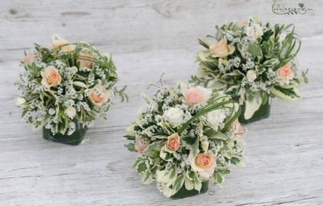 Asztaldísz 1 db (liziantusz, rózsa, sóvirág fehér, rózsaszín ), esküvő