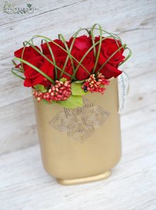 Golden concrete vase with modern red rose arrangement (8 stems)