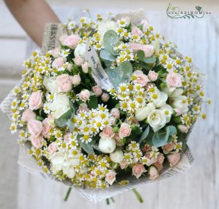 Sea of chamomiles with spray roses, fresias and tulips 
