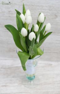 wedding centerpie white tulip in vase