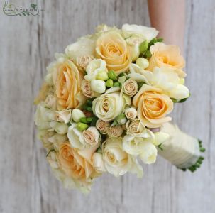 Bridal bouquet (rose, spray rose, fresia, peach, cream)