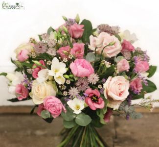 Big pastel pink bouquet (38 stems)