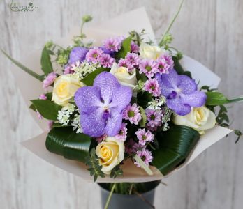 Bouquet of roses, Vanda orchids, small flowers (17 stems)