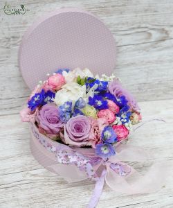 lila box mit Delphinium (13 stiele)