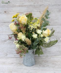 cream flowers in tin can (14 st)