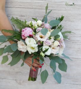 bridal bouquet (peony, spray rose, lisianthus, pastel, creme)