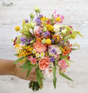 bridal bouquet (english rose, garden flower, wild flower, colorful, orange, mixed)