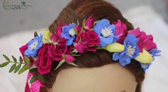 hajkoszorú (szarkaláb, bokros rózsa, liziantusz, kék, vörös, színes)