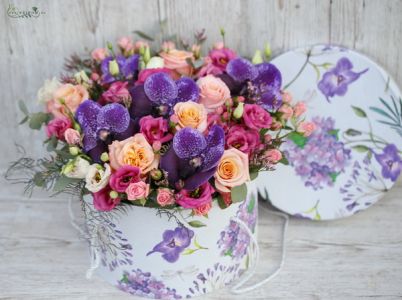  Flower box with Vanda orchid