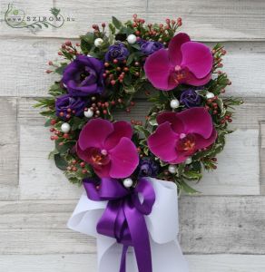 kleiner Blumenkranz aus lila Orchideen und Perlen (23cm, 11St)