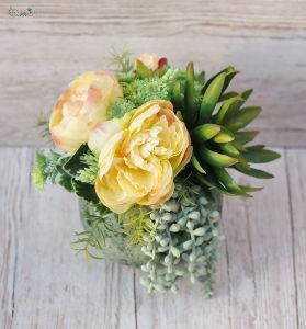 Moderne Seidenblumen-Tischdekoration im Keramik mit Sukkulenten