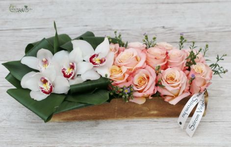Wooden box with orchids and peach roses (15 stems)